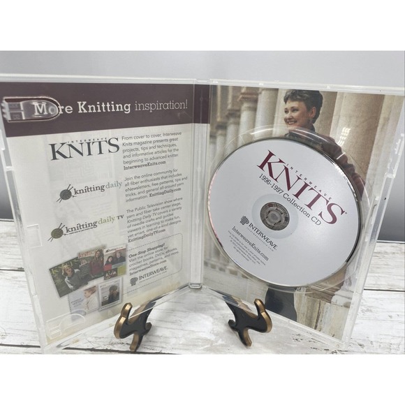 1996 -1997 INTERWEAVE KNITS MAGAZINE 5 Issues on CD Gloves Button Making Tams - Picture 5 of 10